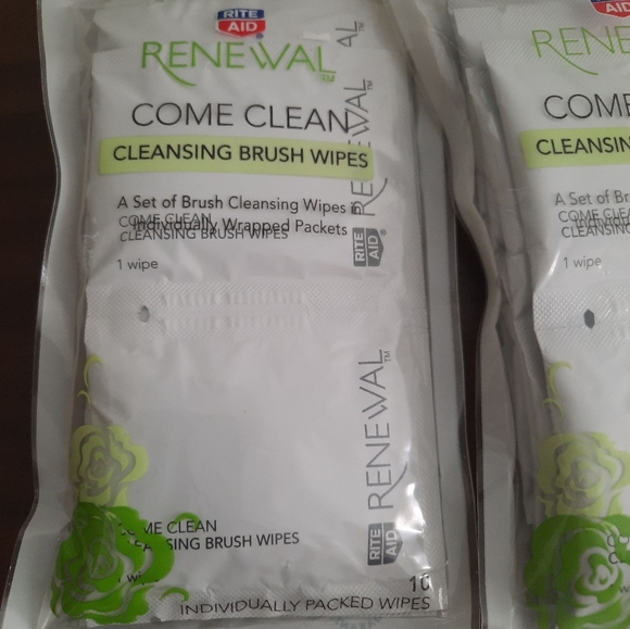 Renewal Come Clean Cleansing Brush Wipes - Picture 2 of 4